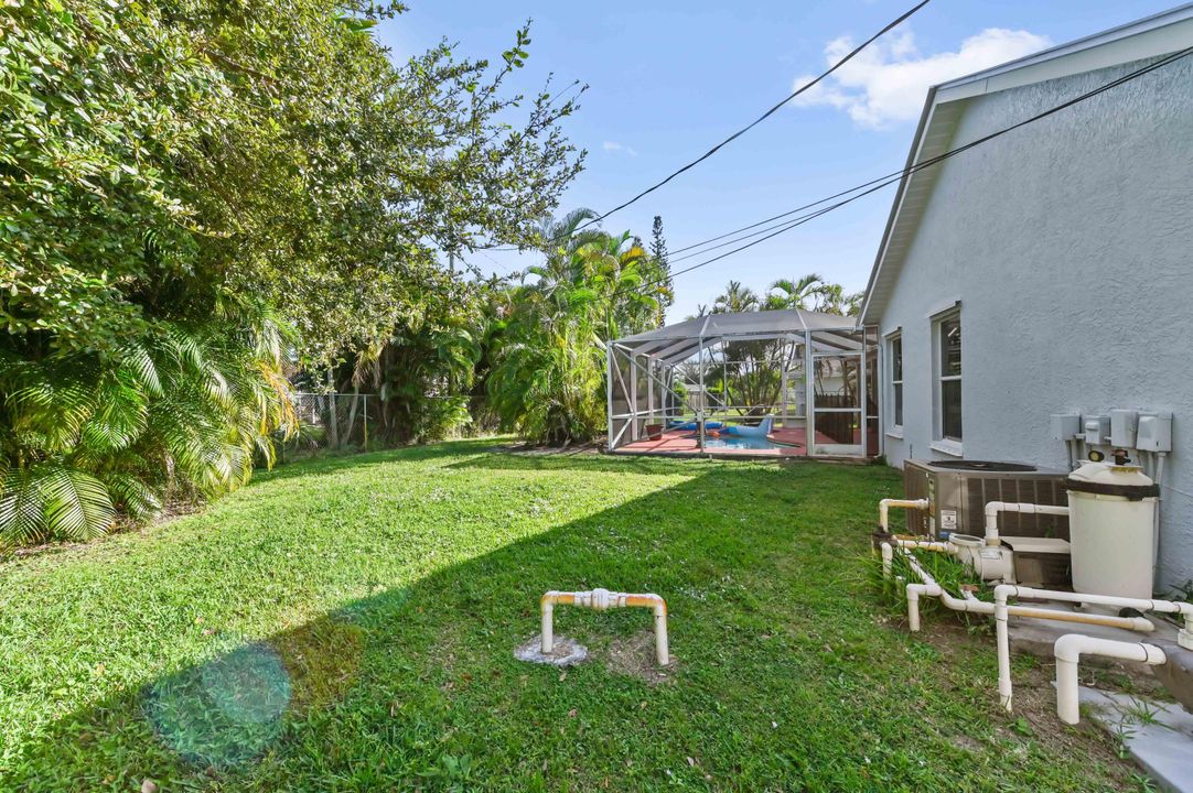 For Sale: $480,000 (3 beds, 2 baths, 1689 Square Feet)