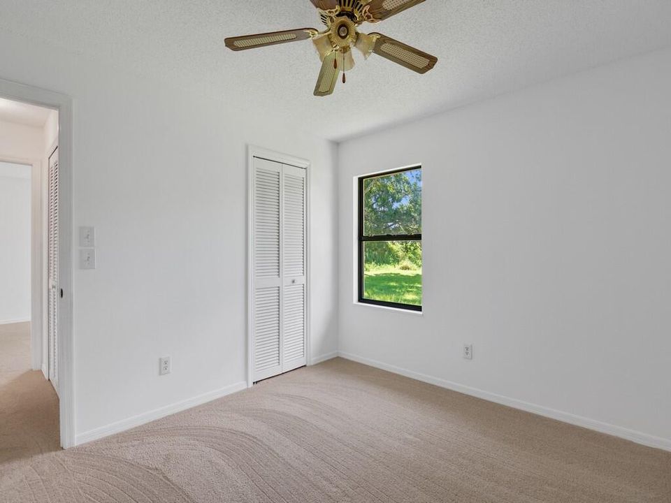 Activo con contrato: $449,000 (3 camas, 2 baños, 1690 Pies cuadrados)