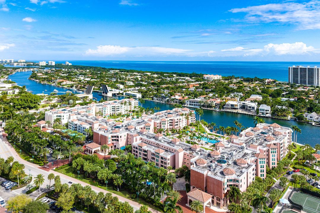 For Sale: $1,225,000 (2 beds, 2 baths, 1524 Square Feet)