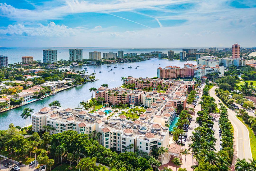 For Sale: $1,225,000 (2 beds, 2 baths, 1524 Square Feet)