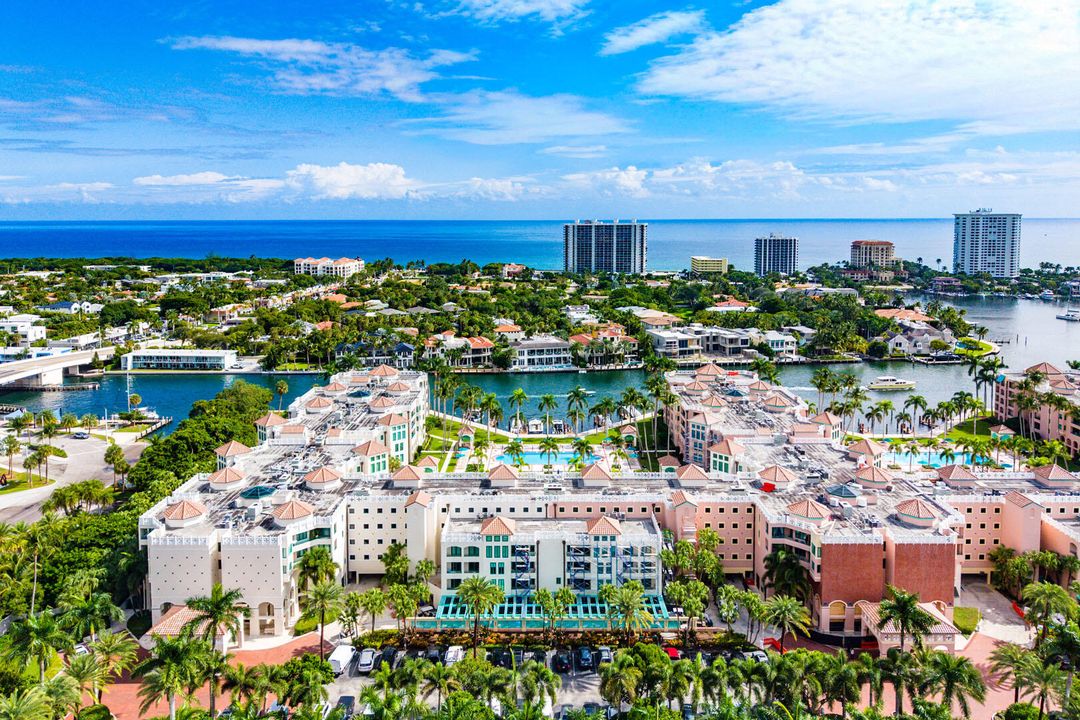 For Sale: $1,225,000 (2 beds, 2 baths, 1524 Square Feet)