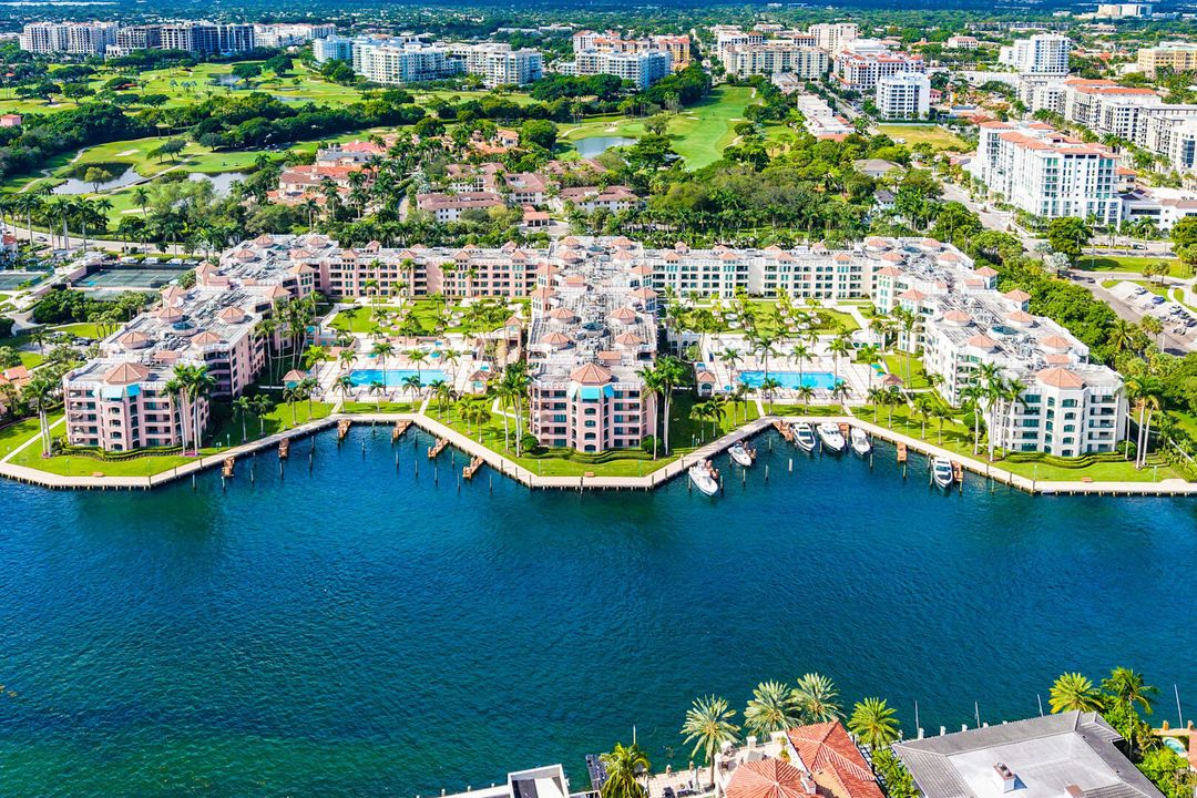 For Sale: $1,225,000 (2 beds, 2 baths, 1524 Square Feet)