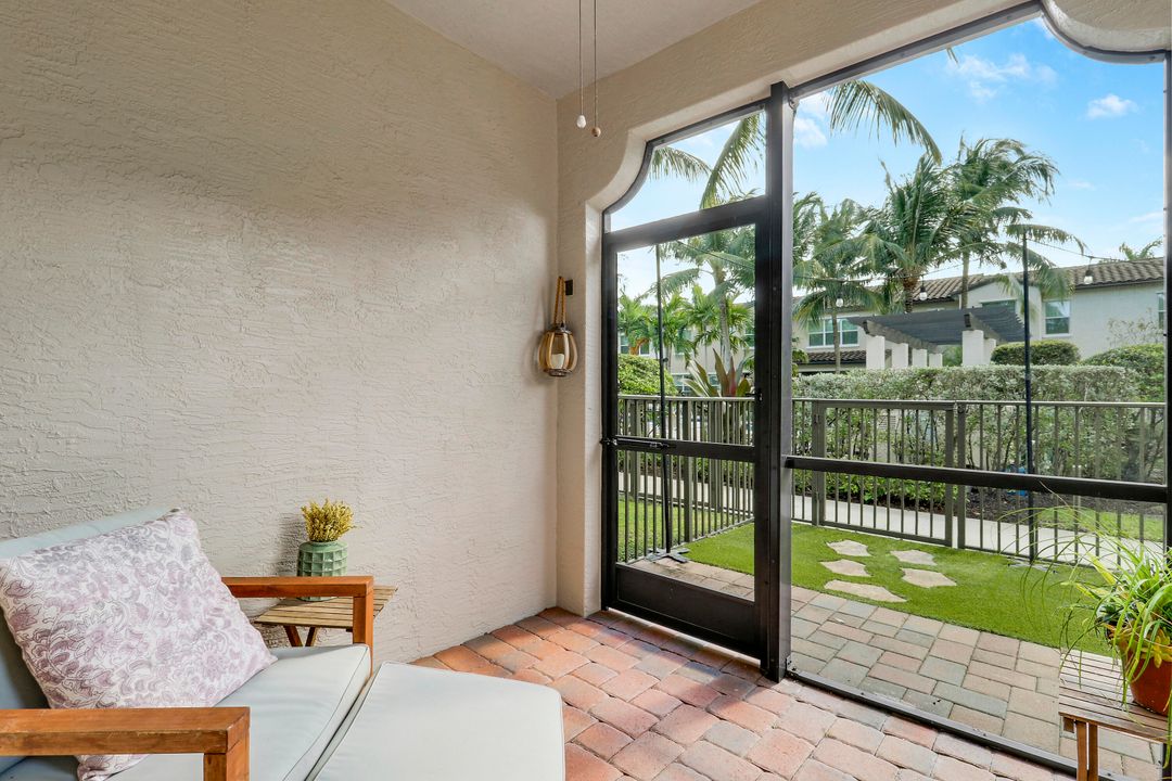 For Sale: $529,000 (3 beds, 2 baths, 1626 Square Feet)