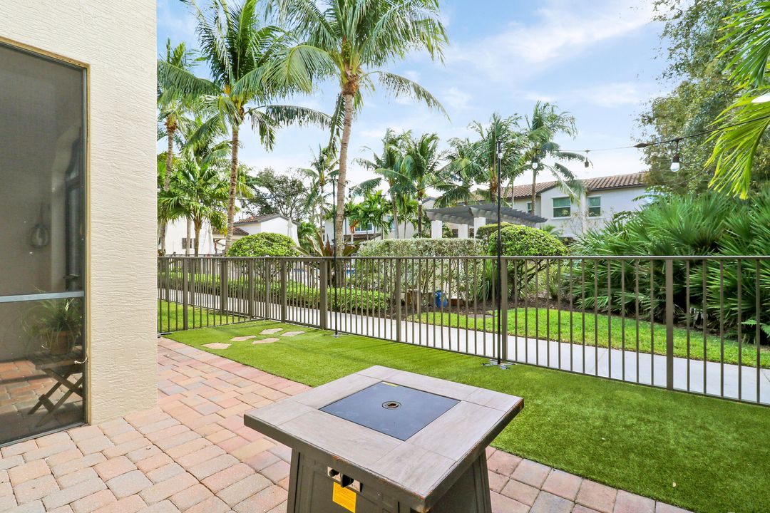 For Sale: $529,000 (3 beds, 2 baths, 1626 Square Feet)