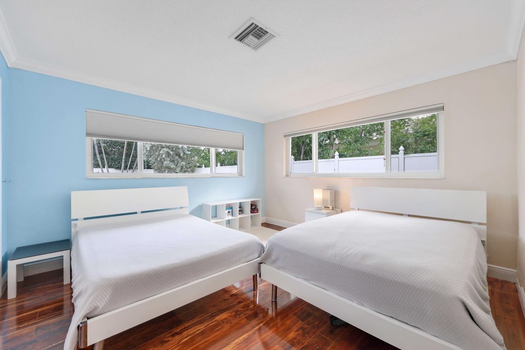 En Venta: $1,049,000 (3 camas, 2 baños, 1911 Pies cuadrados)