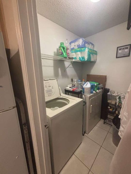 For Rent: $1,750 (1 beds, 1 baths, 758 Square Feet)