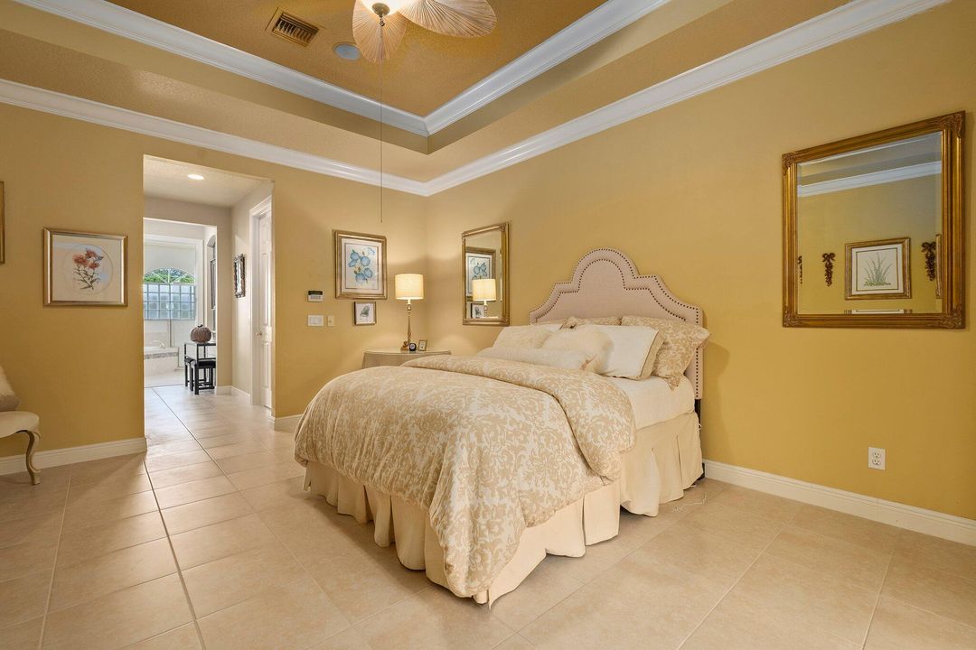 Activo con contrato: $575,000 (3 camas, 3 baños, 2724 Pies cuadrados)