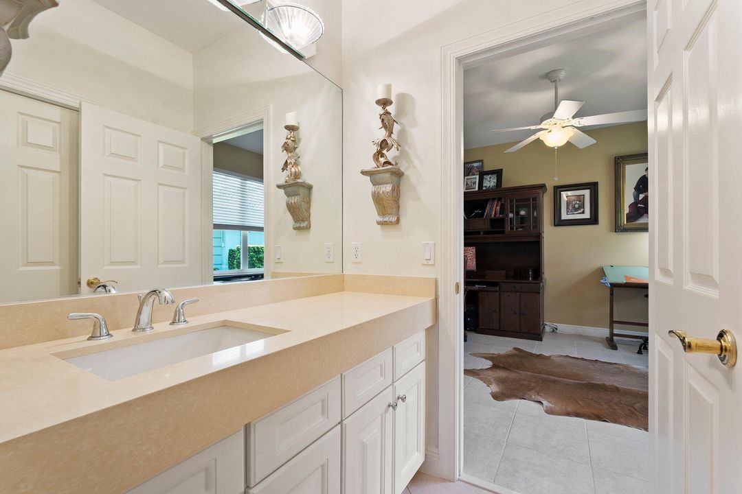 Activo con contrato: $575,000 (3 camas, 3 baños, 2724 Pies cuadrados)