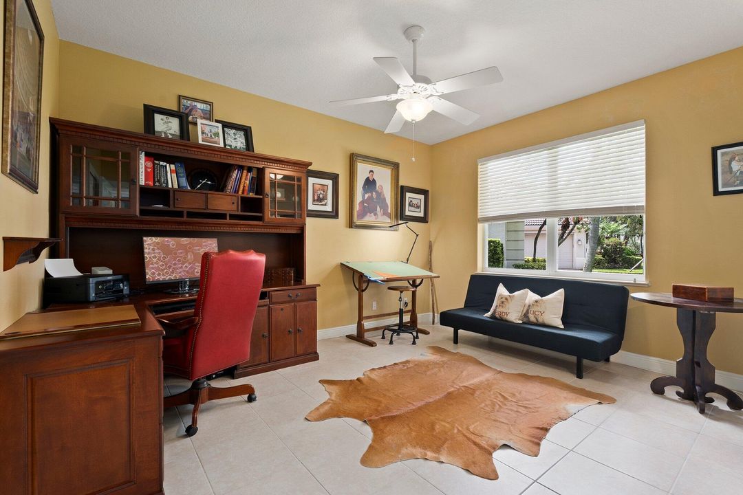 Activo con contrato: $575,000 (3 camas, 3 baños, 2724 Pies cuadrados)