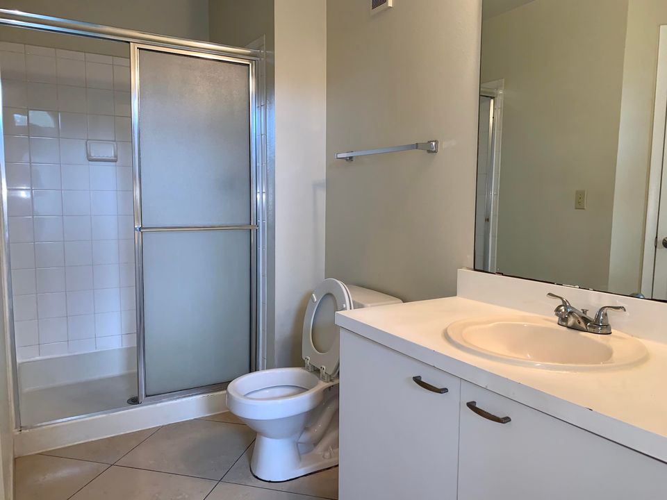 En Renta: $2,250 (2 camas, 2 baños, 1101 Pies cuadrados)