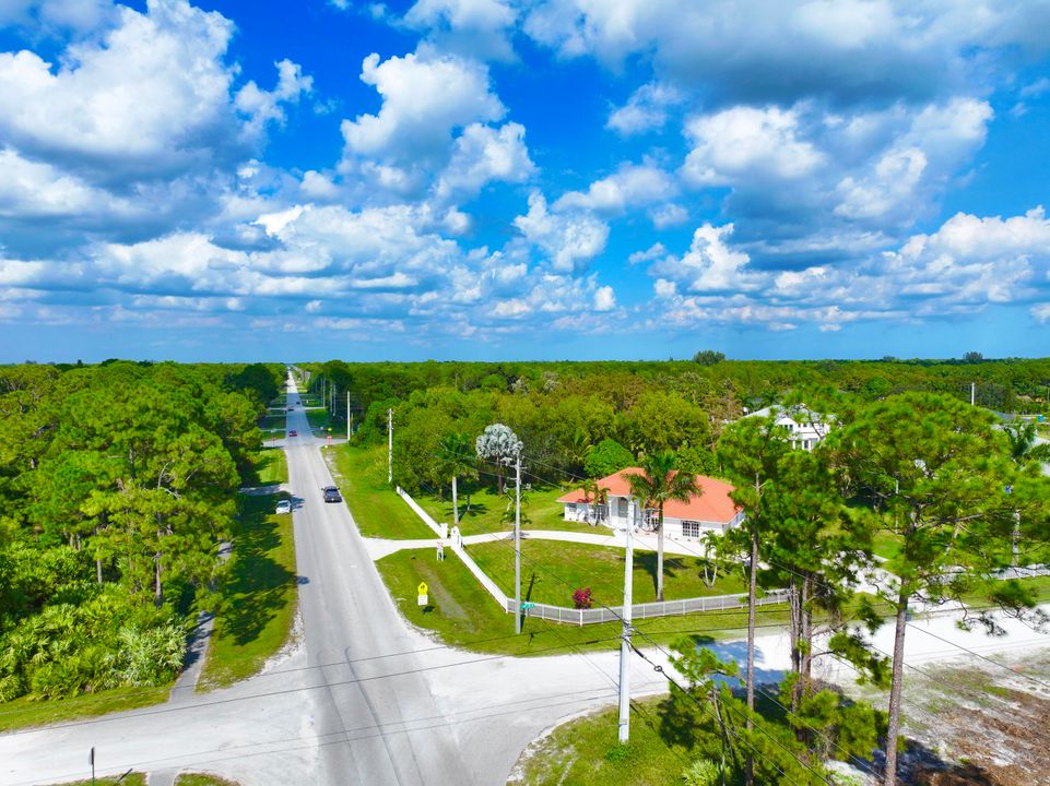 待售: $899,000 (4 贝兹, 3 浴室, 2301 平方英尺)