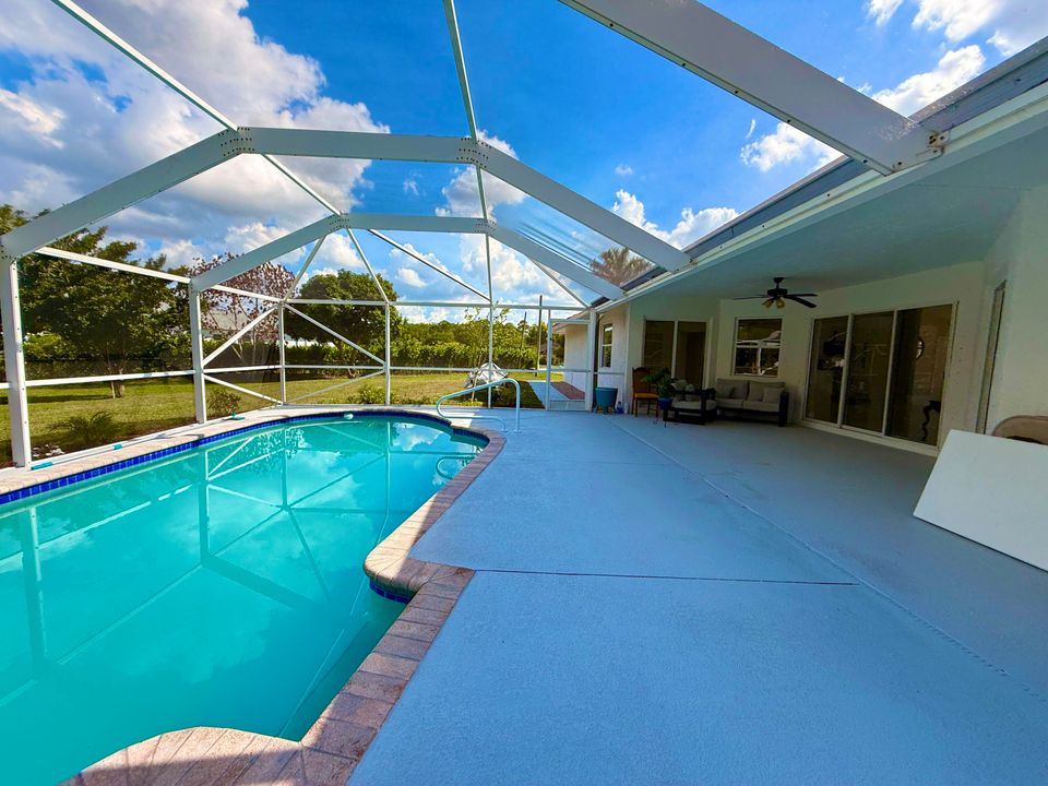 待售: $899,000 (4 贝兹, 3 浴室, 2301 平方英尺)