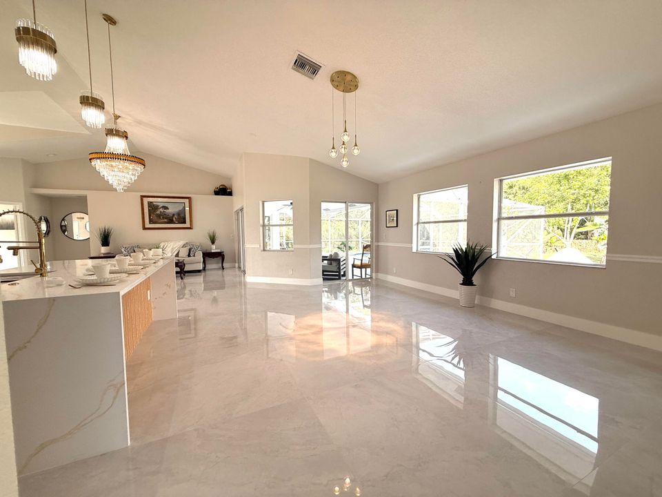 待售: $899,000 (4 贝兹, 3 浴室, 2301 平方英尺)