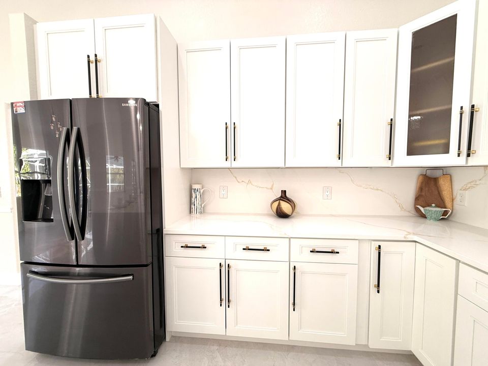 待售: $899,000 (4 贝兹, 3 浴室, 2301 平方英尺)