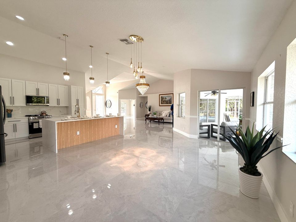 待售: $899,000 (4 贝兹, 3 浴室, 2301 平方英尺)