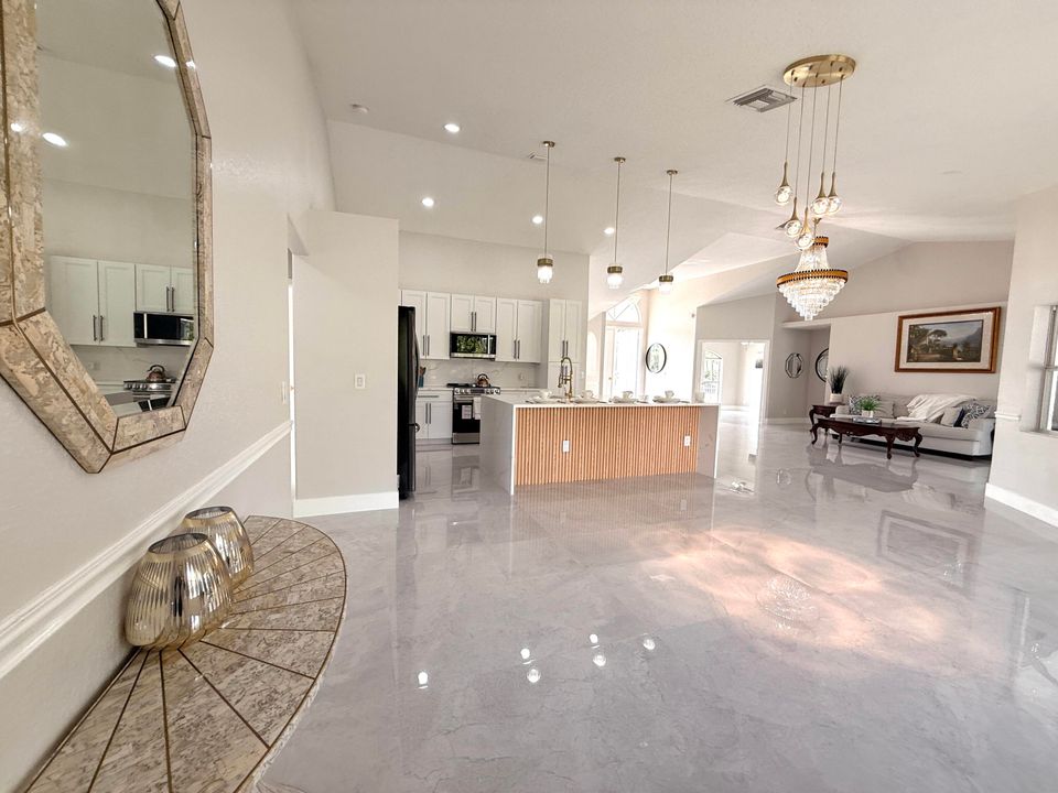 待售: $899,000 (4 贝兹, 3 浴室, 2301 平方英尺)