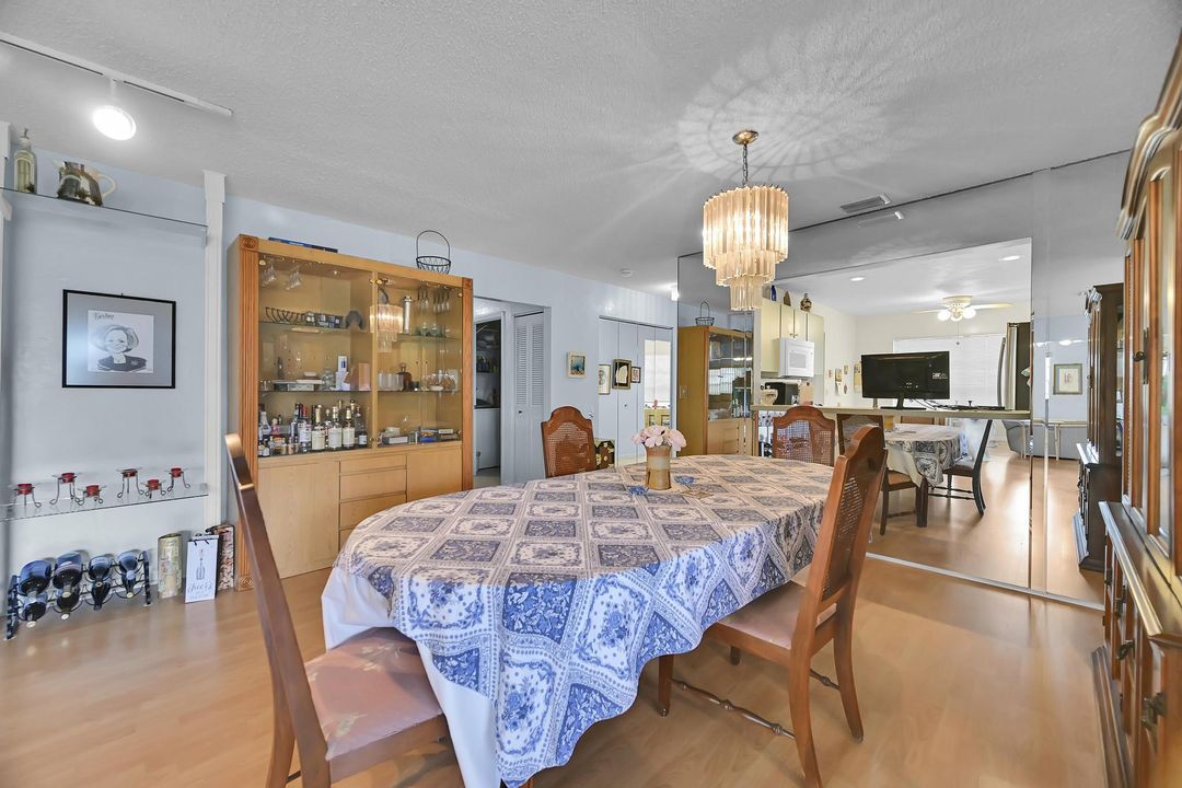 На продажу: $460,000 (2 спален, 2 ванн, 1885 Квадратных фут)