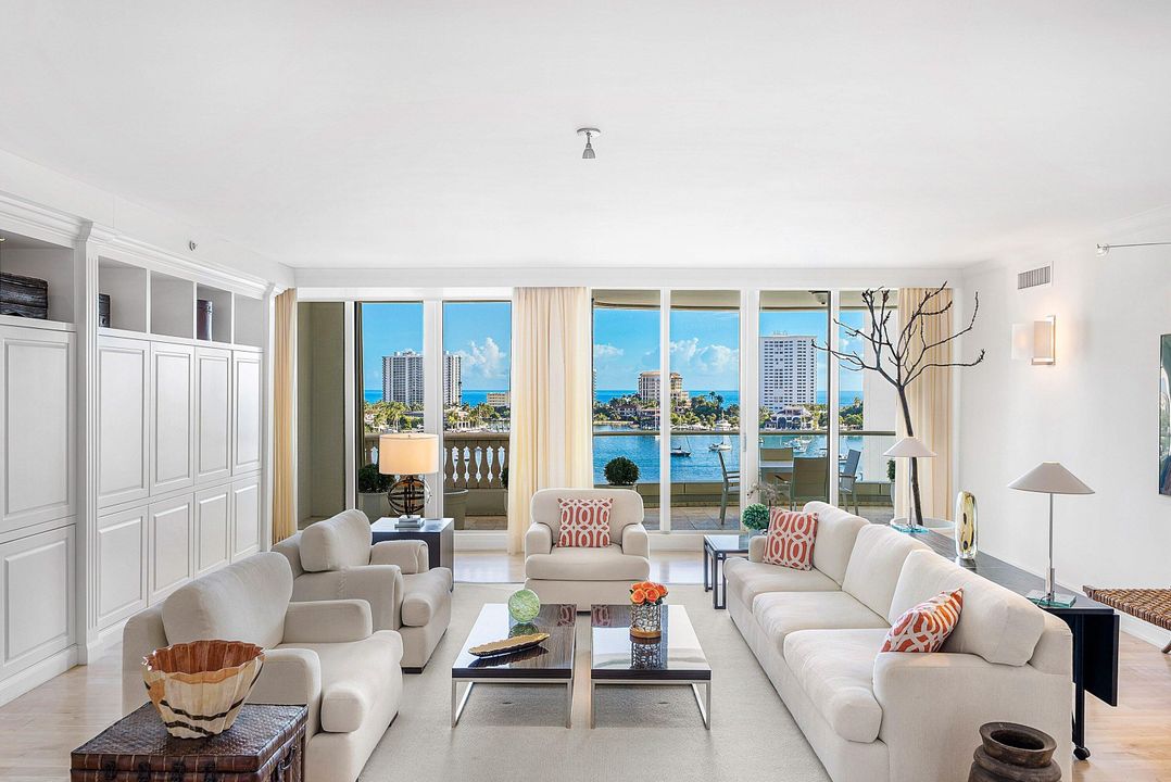 En Venta: $4,995,000 (3 camas, 4 baños, 4168 Pies cuadrados)