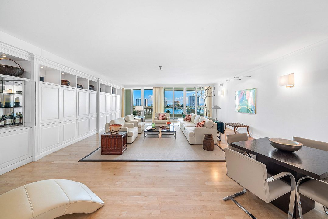 En Venta: $4,995,000 (3 camas, 4 baños, 4168 Pies cuadrados)