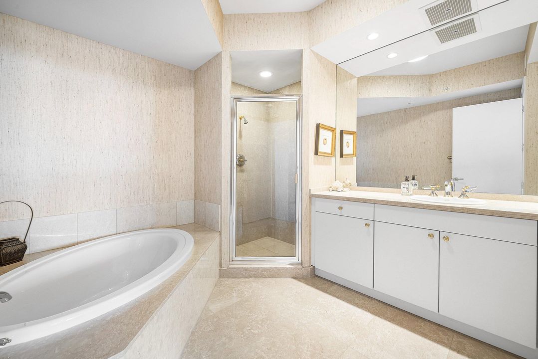 En Venta: $4,995,000 (3 camas, 4 baños, 4168 Pies cuadrados)