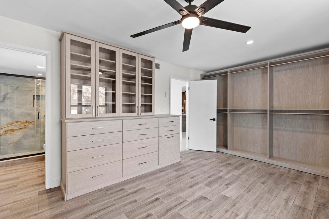 For Sale: $288,000 (2 beds, 2 baths, 1000 Square Feet)