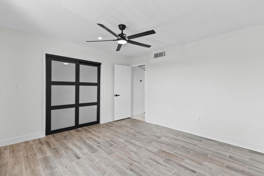 For Sale: $288,000 (2 beds, 2 baths, 1000 Square Feet)