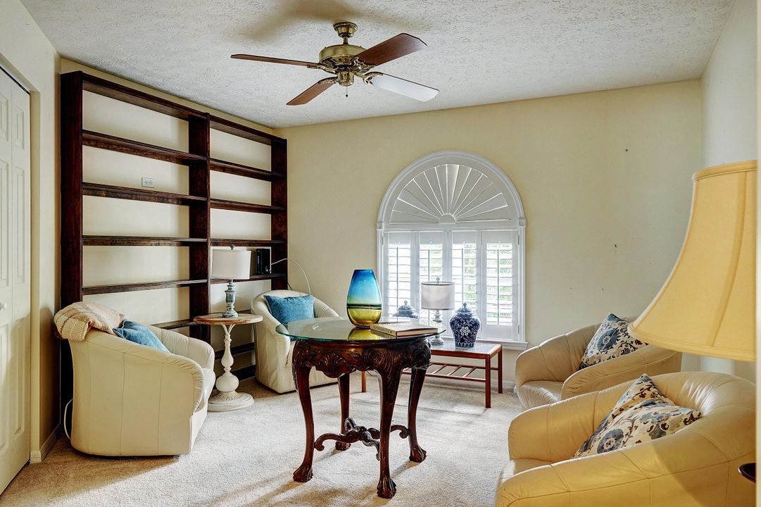 For Sale: $425,000 (3 beds, 2 baths, 1888 Square Feet)