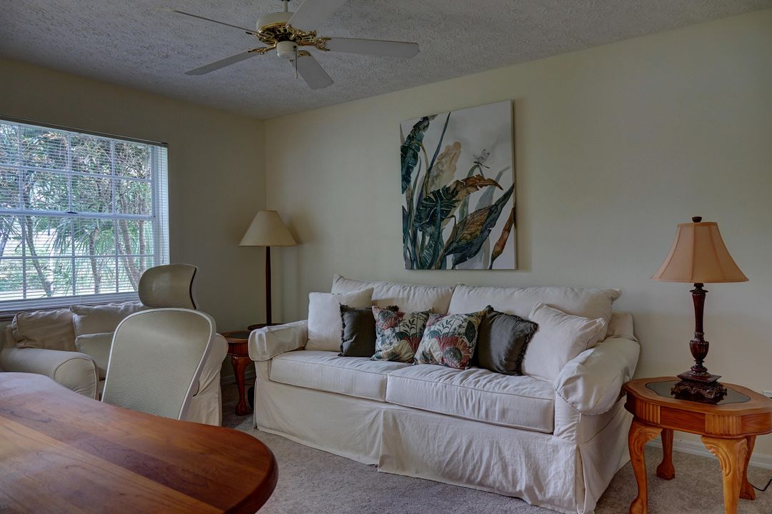 For Sale: $425,000 (3 beds, 2 baths, 1888 Square Feet)