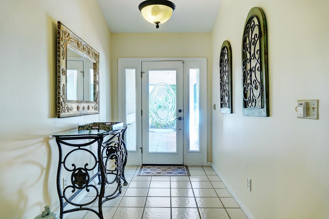 For Sale: $425,000 (3 beds, 2 baths, 1888 Square Feet)