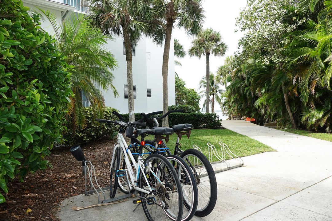 待售: $395,000 (2 贝兹, 2 浴室, 1101 平方英尺)