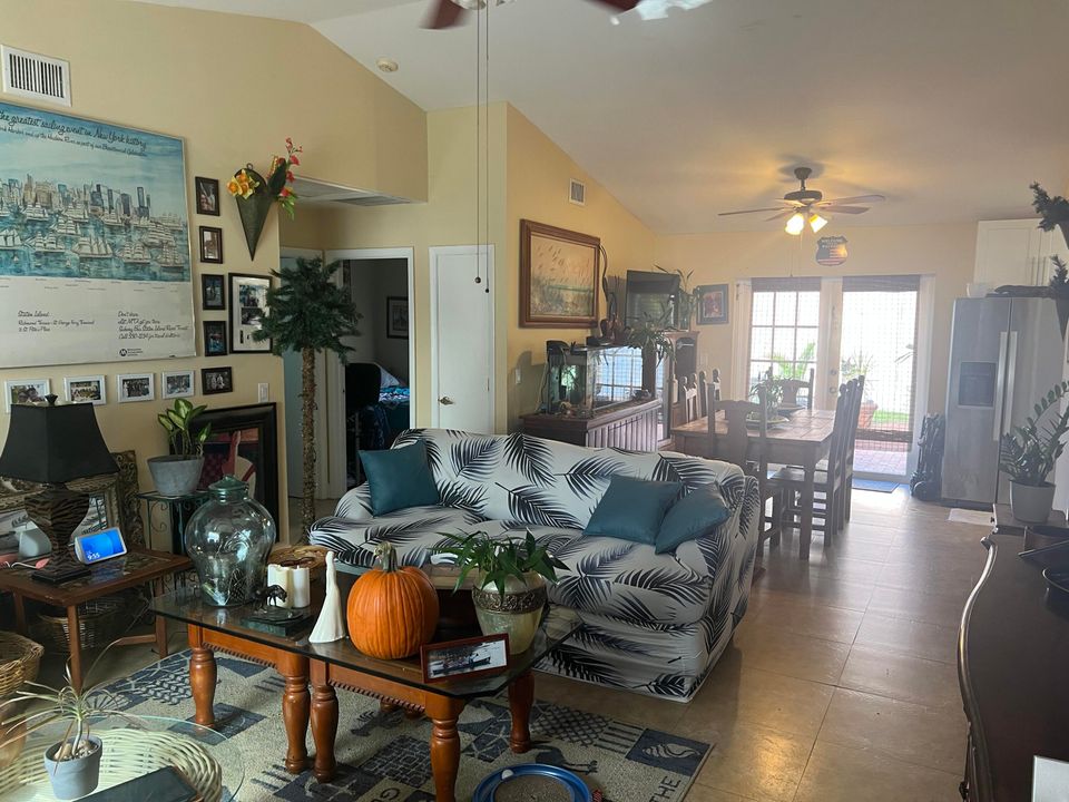 For Sale: $599,000 (0 beds, 0 baths, 1110 Square Feet)