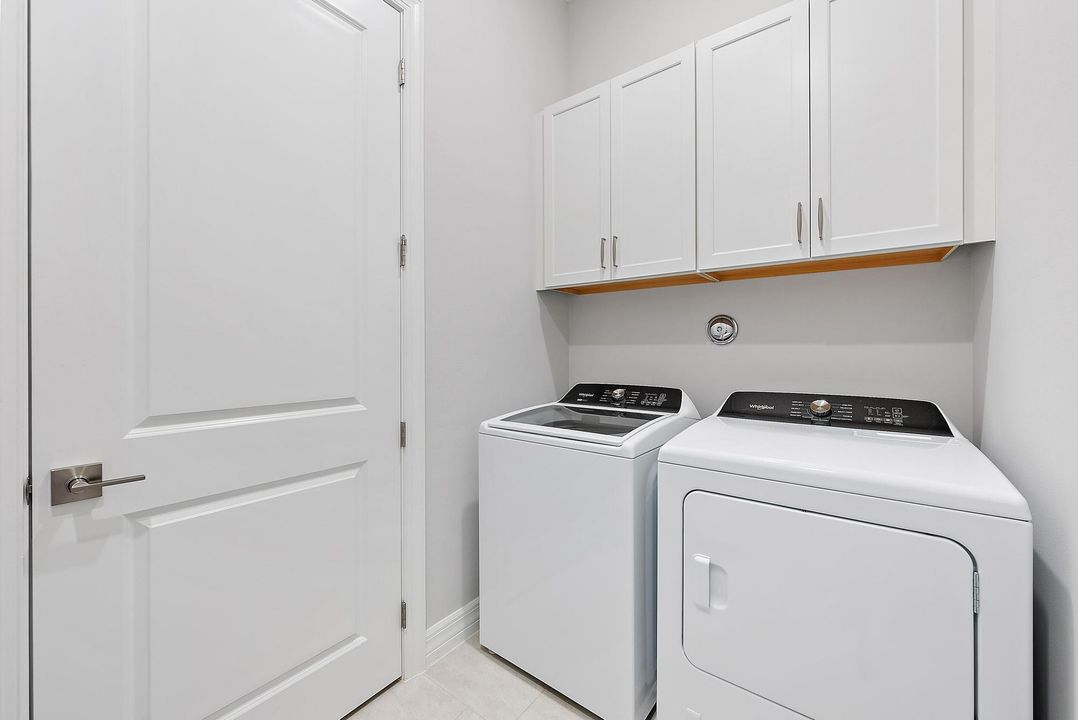 For Sale: $825,000 (3 beds, 2 baths, 2185 Square Feet)