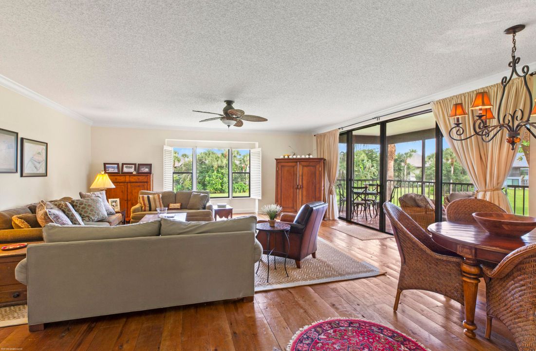 На продажу: $799,000 (3 спален, 3 ванн, 1776 Квадратных фут)