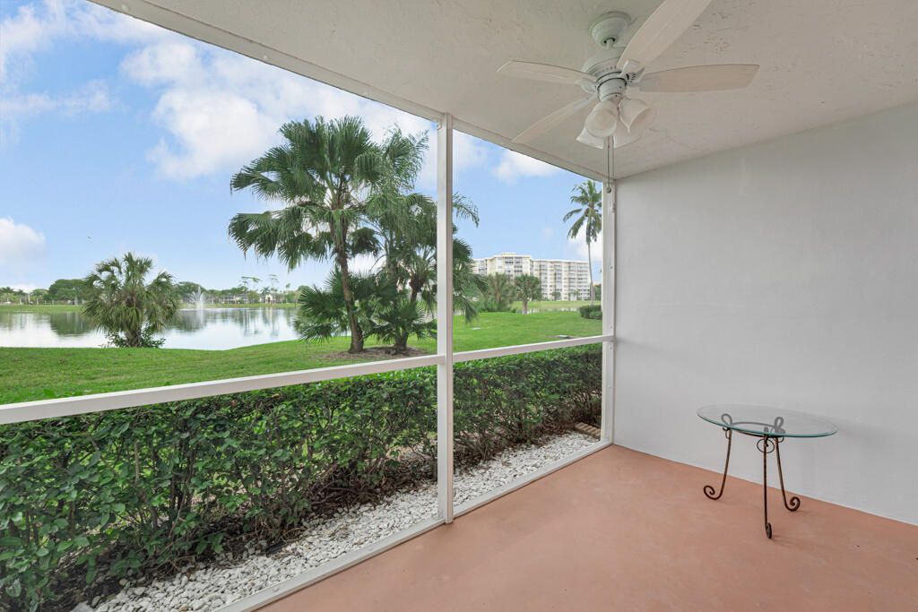 Active With Contract: $184,500 (2 beds, 2 baths, 1100 Square Feet)