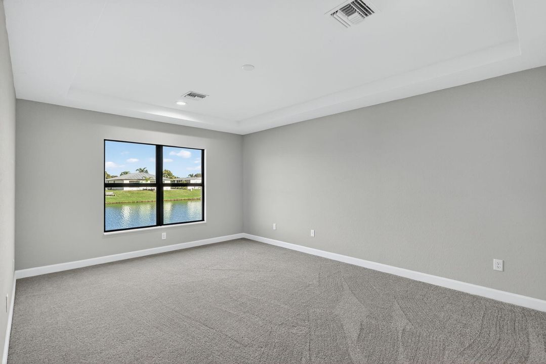 For Sale: $269,000 (2 beds, 2 baths, 1687 Square Feet)