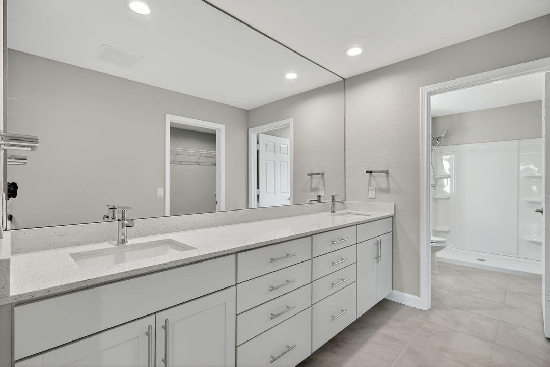 For Sale: $269,000 (2 beds, 2 baths, 1687 Square Feet)