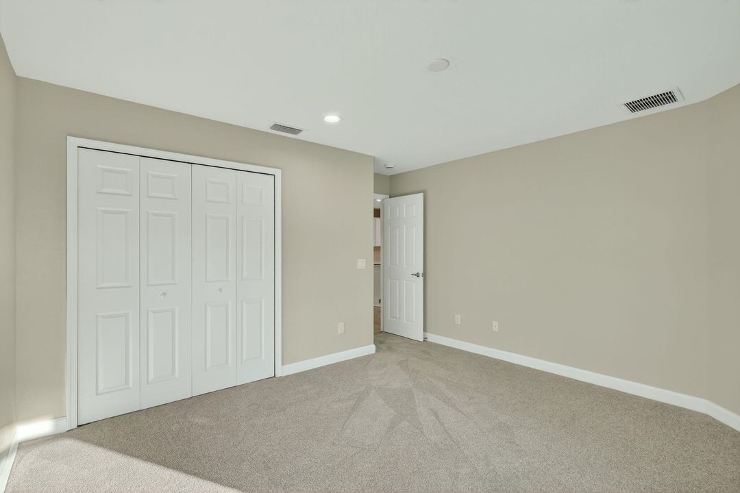 For Sale: $269,000 (2 beds, 2 baths, 1687 Square Feet)