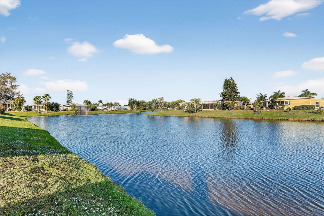 For Sale: $269,000 (2 beds, 2 baths, 1687 Square Feet)