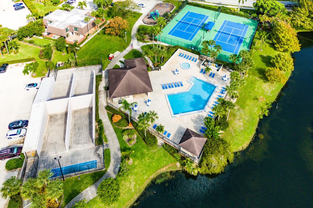 En Venta: $419,000 (2 camas, 2 baños, 1188 Pies cuadrados)