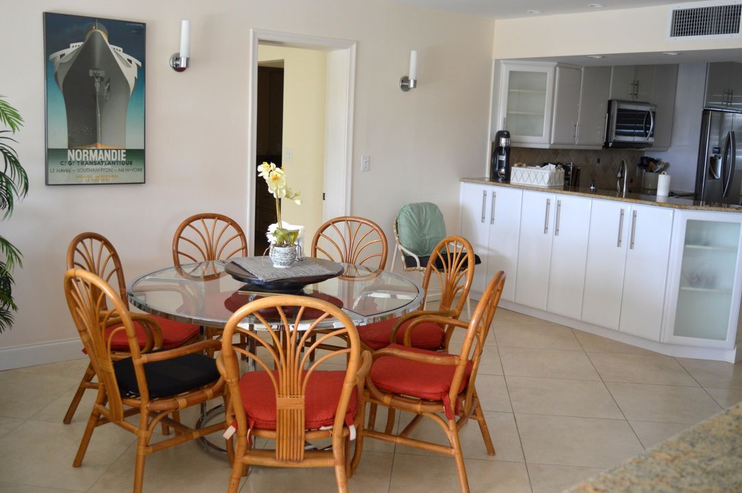 合同活跃: $3,000 (2 贝兹, 2 浴室, 1512 平方英尺)