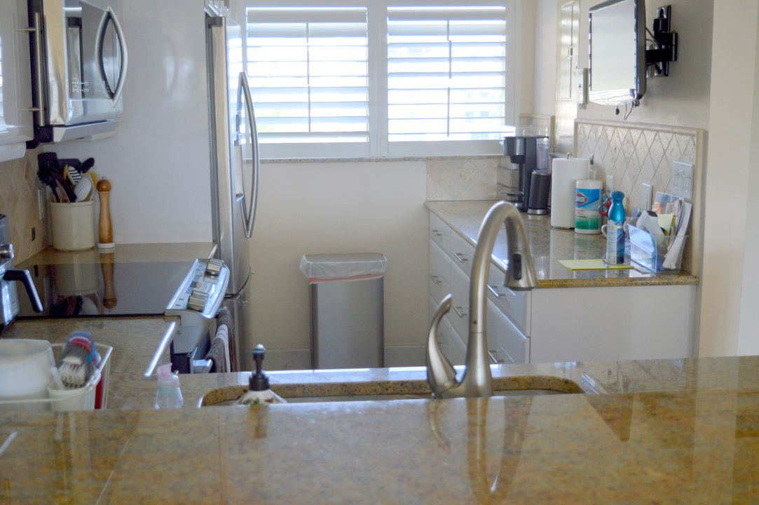 合同活跃: $3,000 (2 贝兹, 2 浴室, 1512 平方英尺)