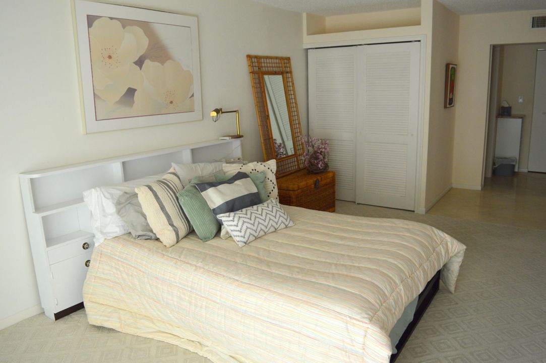 合同活跃: $3,000 (2 贝兹, 2 浴室, 1512 平方英尺)