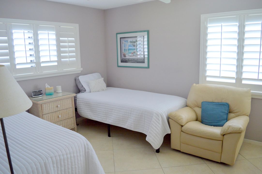 合同活跃: $3,000 (2 贝兹, 2 浴室, 1512 平方英尺)