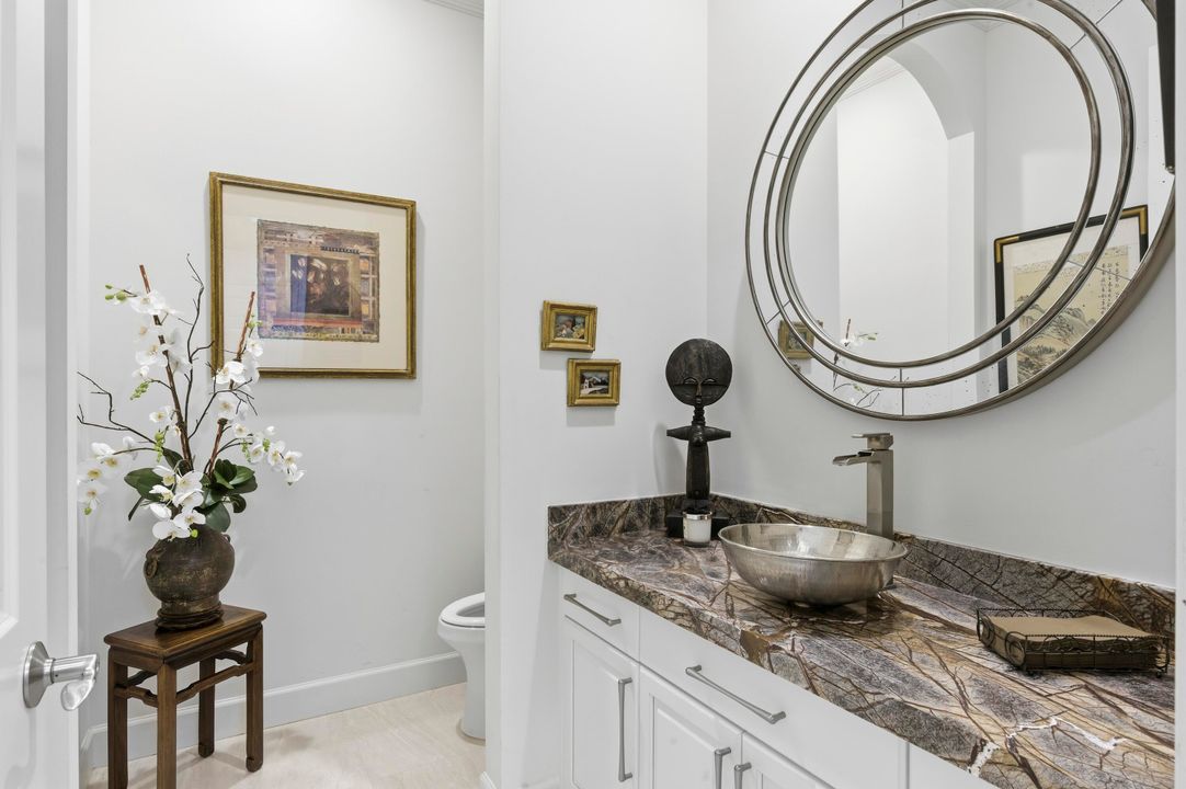 Под контрактом: $1,899,999 (3 спален, 3 ванн, 2947 Квадратных фут)