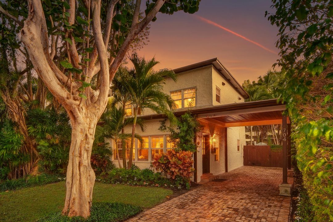 На продажу: $1,895,000 (4 спален, 3 ванн, 2266 Квадратных фут)