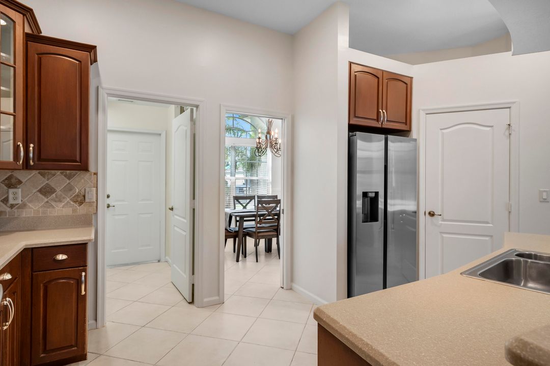 出租: $3,400 (3 贝兹, 2 浴室, 2047 平方英尺)