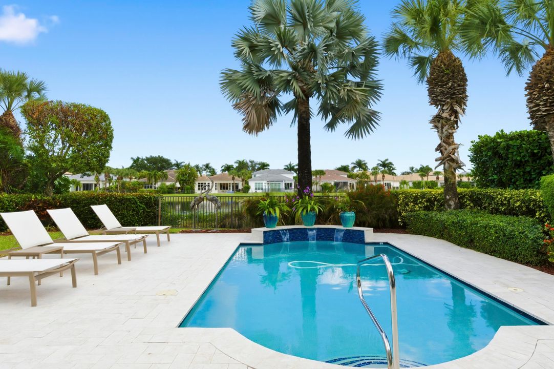 Под контрактом: $1,899,999 (3 спален, 3 ванн, 2947 Квадратных фут)