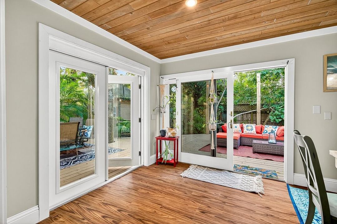 Activo con contrato: $489,000 (3 camas, 2 baños, 1604 Pies cuadrados)