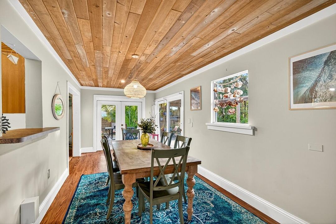 Activo con contrato: $489,000 (3 camas, 2 baños, 1604 Pies cuadrados)