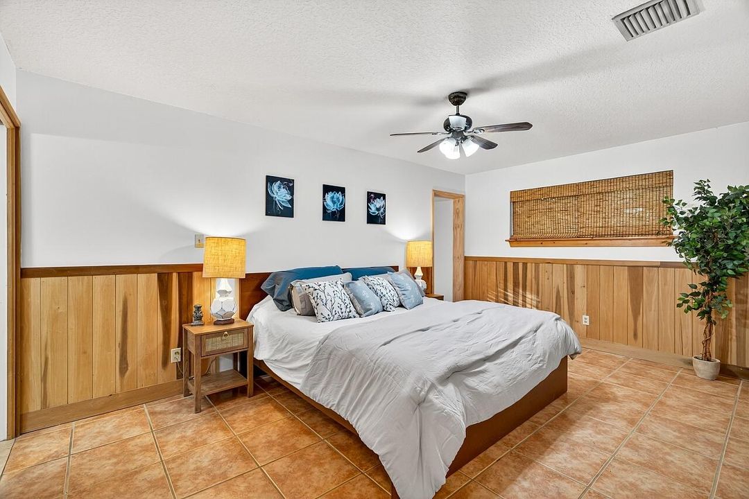 Activo con contrato: $489,000 (3 camas, 2 baños, 1604 Pies cuadrados)